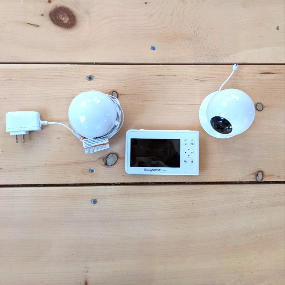 Babysense Split Screen Video Monitor with Two Cameras